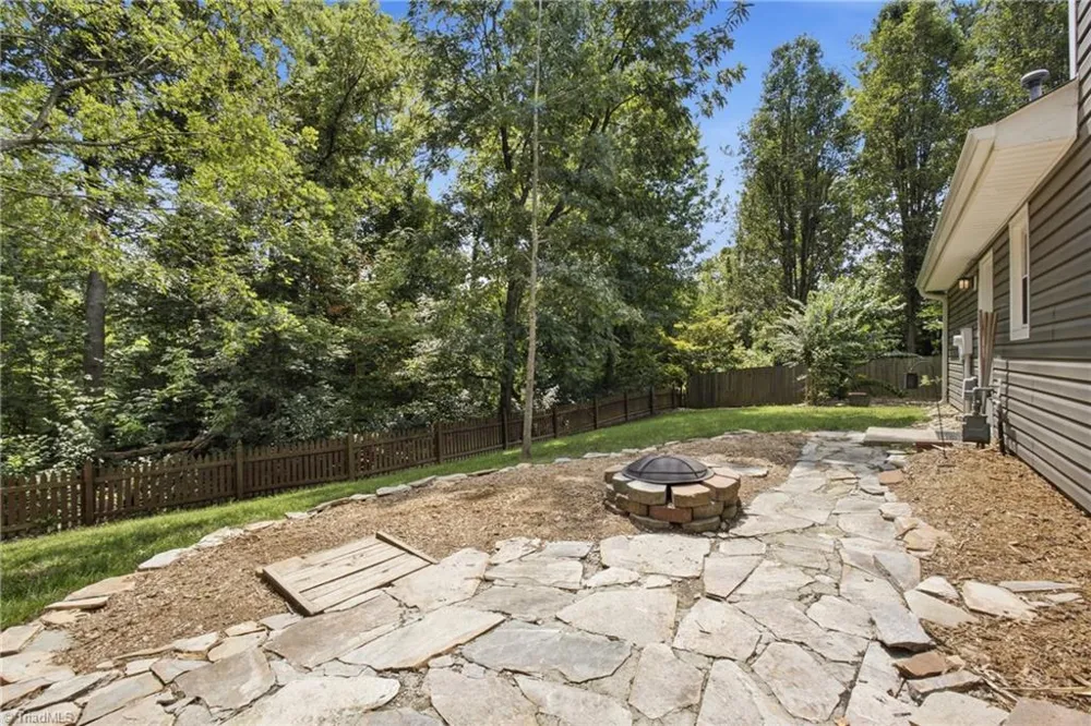 3208 Wallaby Court High Point, NC 27265