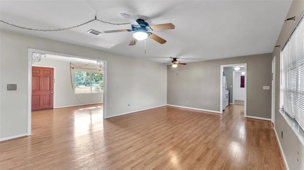 1733 FREDRICKSBURG AVENUE Lakeland, FL 33803