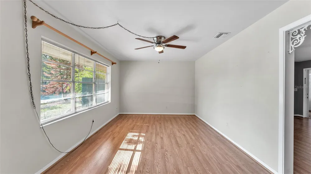 1733 FREDRICKSBURG AVENUE Lakeland, FL 33803