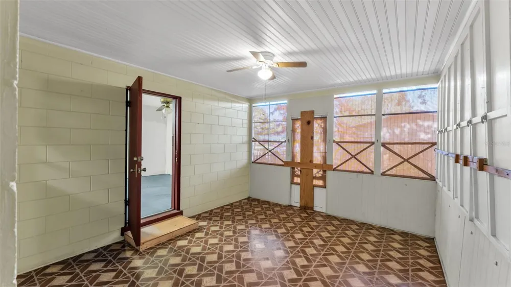 1733 FREDRICKSBURG AVENUE Lakeland, FL 33803