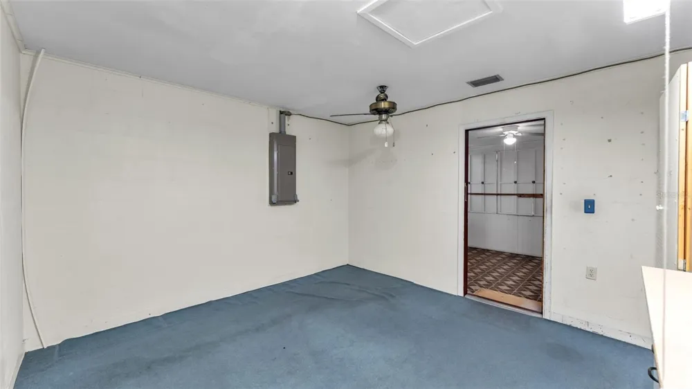1733 FREDRICKSBURG AVENUE Lakeland, FL 33803