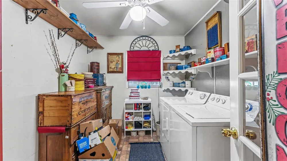 1733 FREDRICKSBURG AVENUE Lakeland, FL 33803
