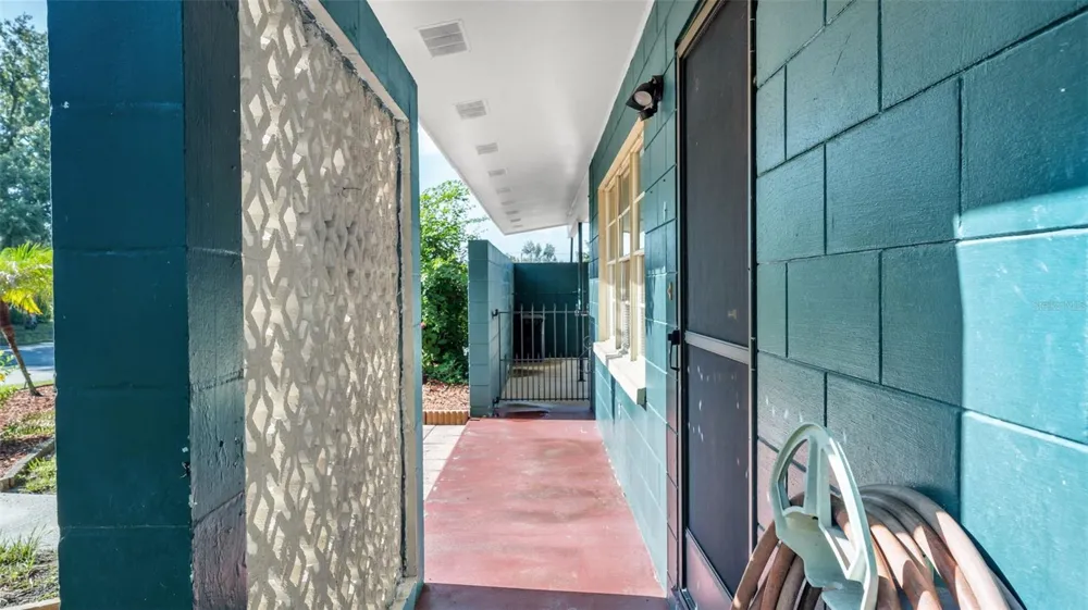 1733 FREDRICKSBURG AVENUE Lakeland, FL 33803