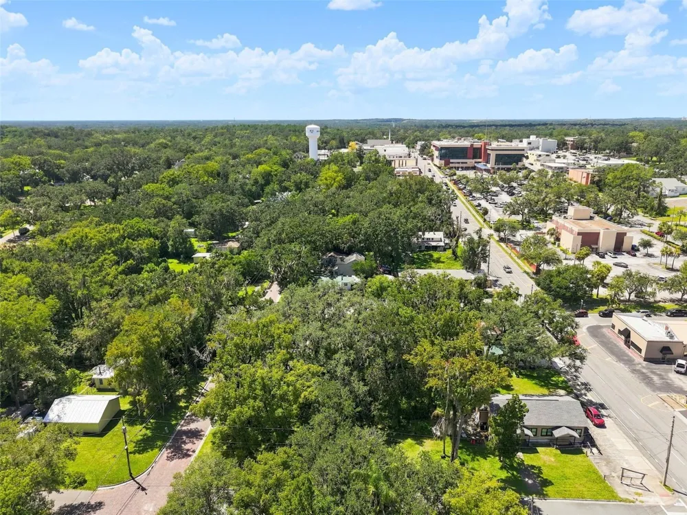 E LIBERTY STREET Brooksville, FL 34601