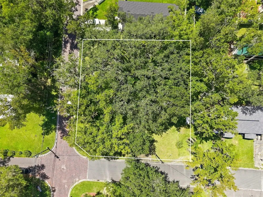 E LIBERTY STREET Brooksville, FL 34601