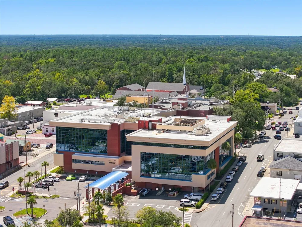E LIBERTY STREET Brooksville, FL 34601