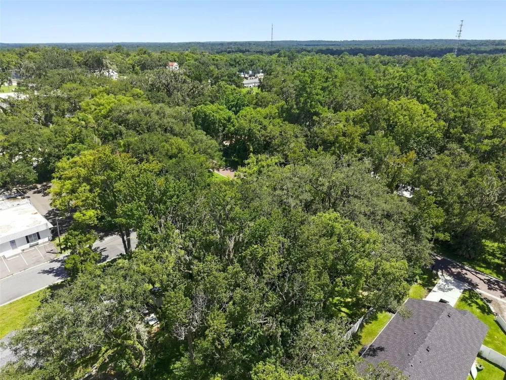 E LIBERTY STREET Brooksville, FL 34601