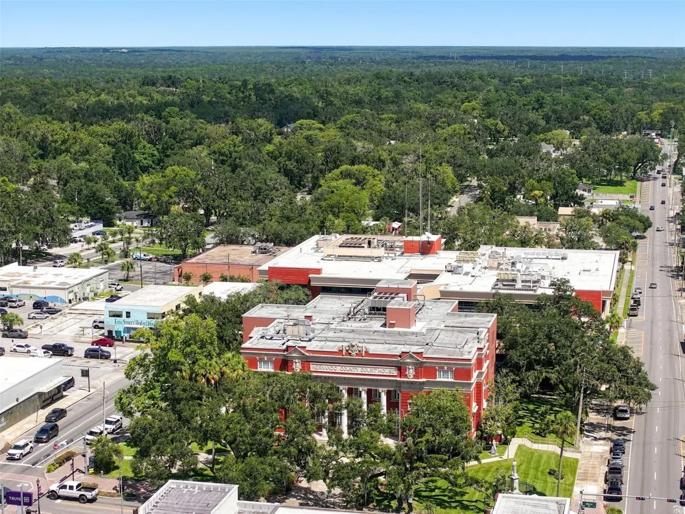 E LIBERTY STREET Brooksville, FL 34601