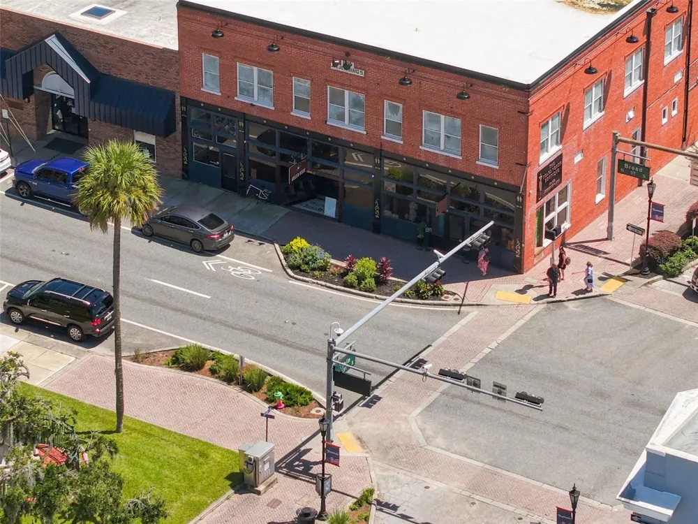 E LIBERTY STREET Brooksville, FL 34601