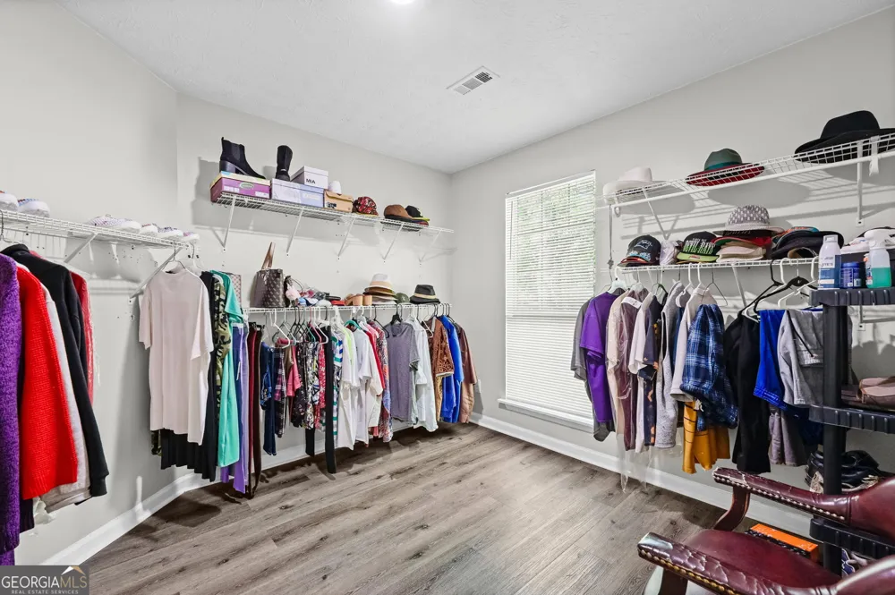 365 Cook DR Ellenwood, GA 30294