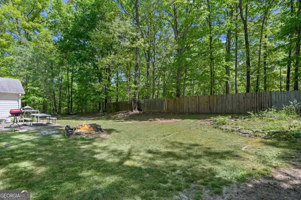 365 Cook DR Ellenwood, GA 30294