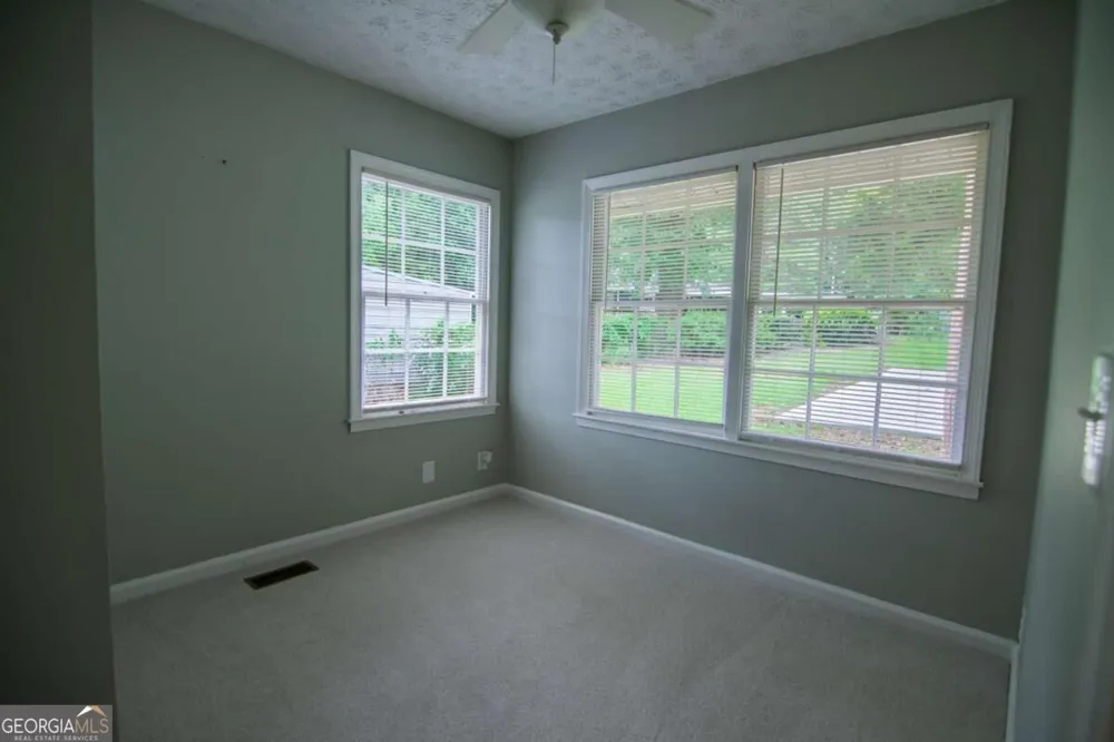 1671 West Pine Lake DR West Point, GA 31833