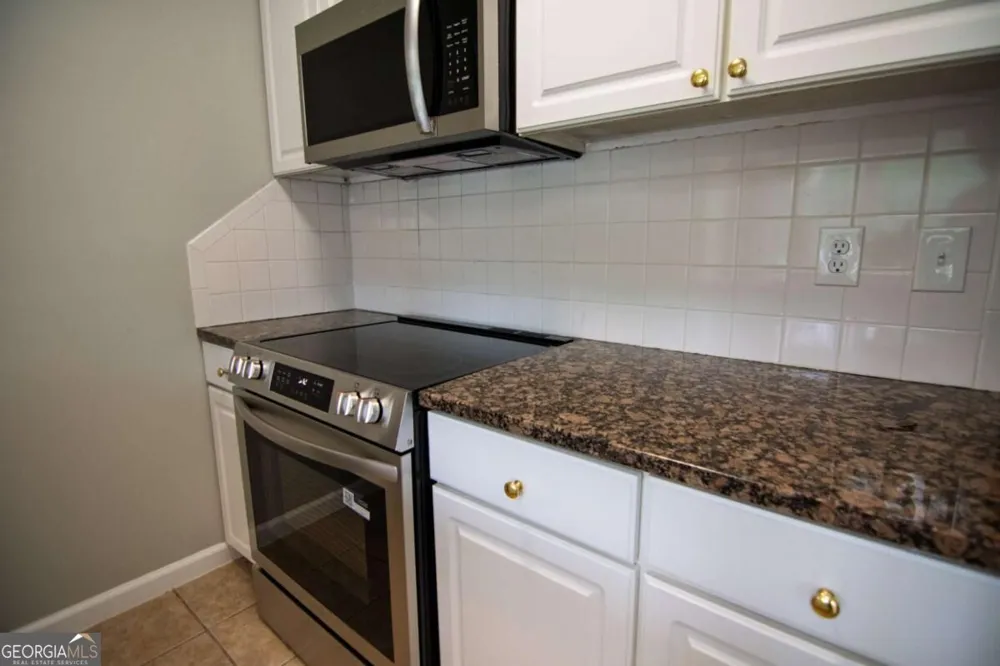1671 West Pine Lake DR West Point, GA 31833