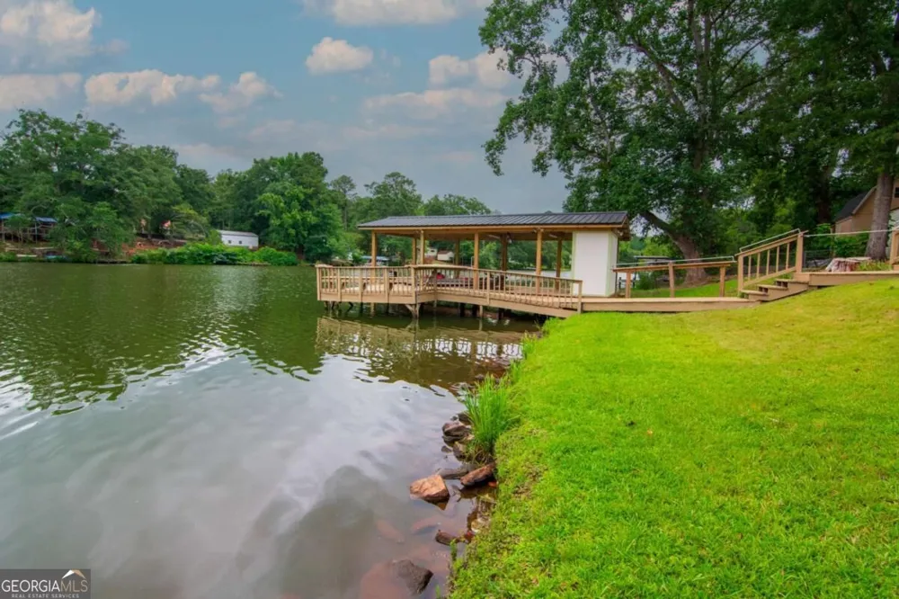 1671 West Pine Lake DR West Point, GA 31833