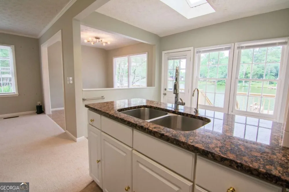 1671 West Pine Lake DR West Point, GA 31833