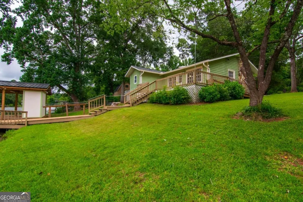 1671 West Pine Lake DR West Point, GA 31833
