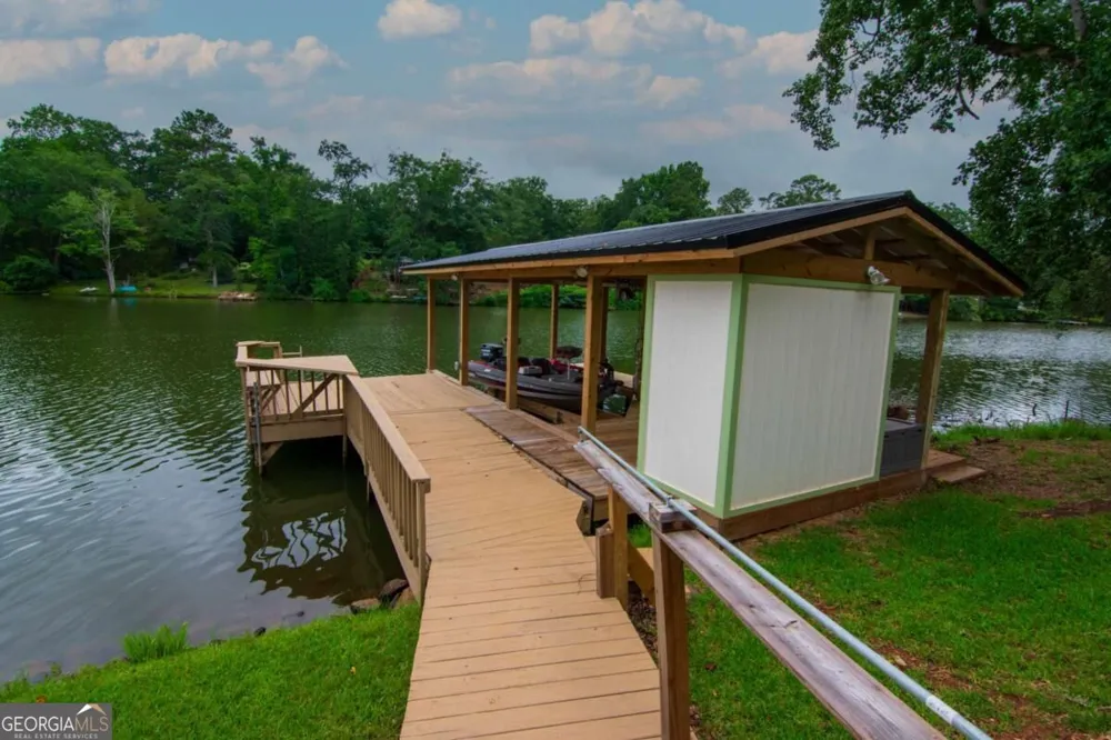 1671 West Pine Lake DR West Point, GA 31833