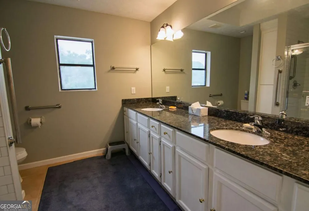 1671 West Pine Lake DR West Point, GA 31833