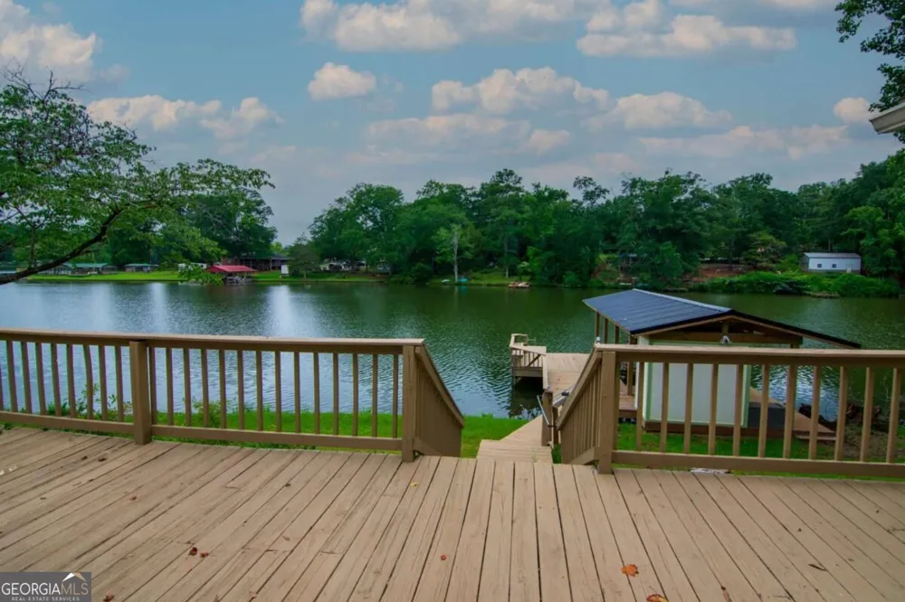 1671 West Pine Lake DR West Point, GA 31833
