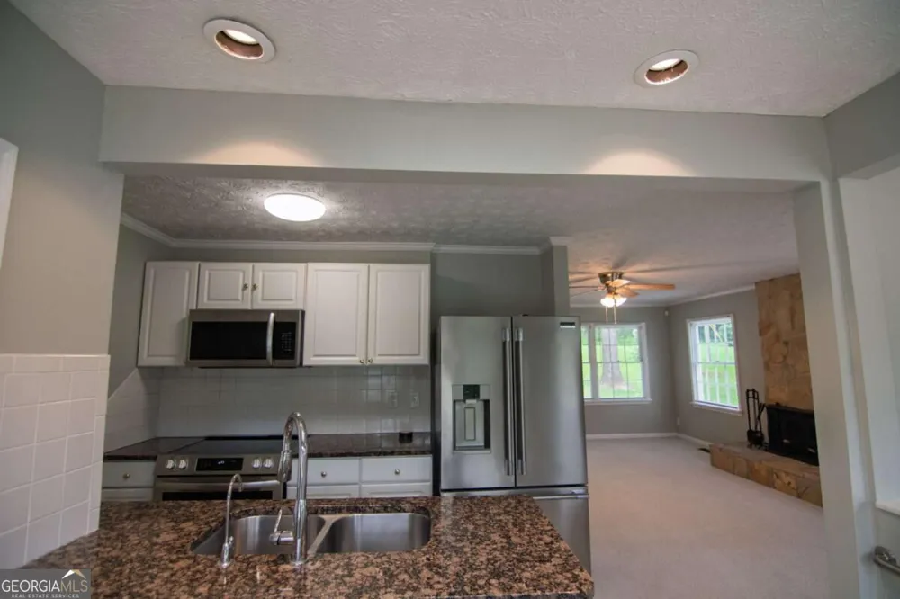1671 West Pine Lake DR West Point, GA 31833