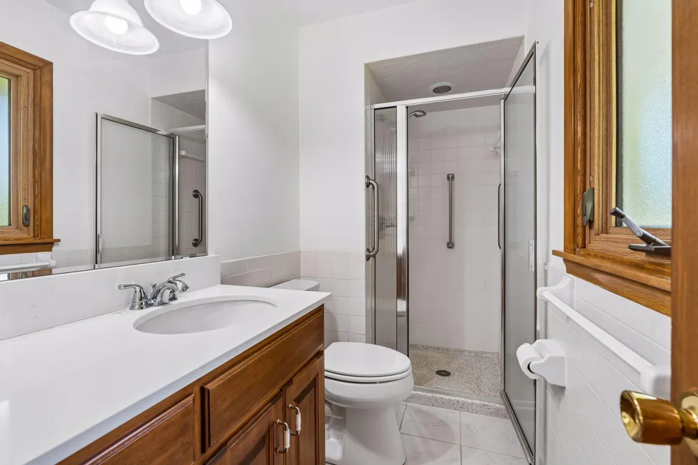 14211 Lennell Drive Minnetonka, MN 55345