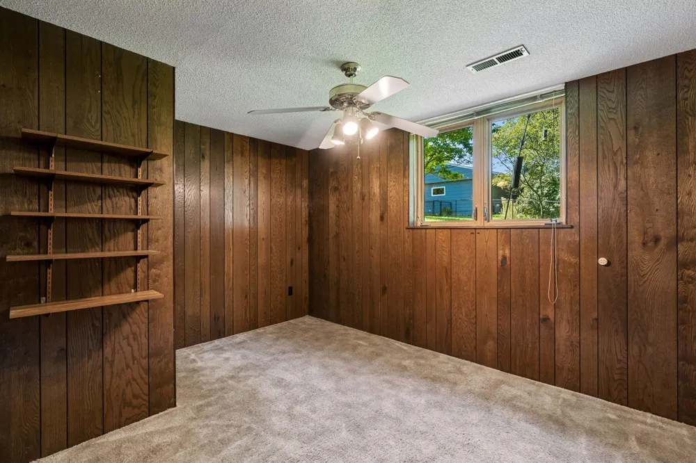 14211 Lennell Drive Minnetonka, MN 55345