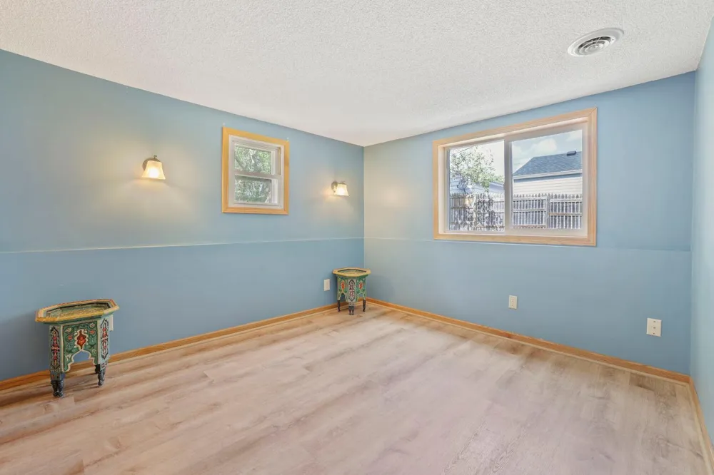 5850 2 1/2 STREET NE Fridley, MN 55432