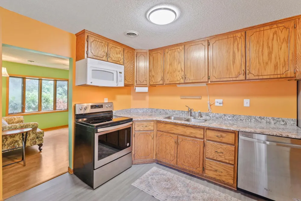 5850 2 1/2 STREET NE Fridley, MN 55432