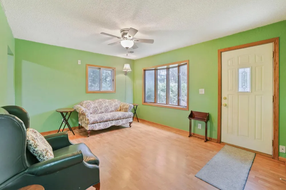 5850 2 1/2 STREET NE Fridley, MN 55432