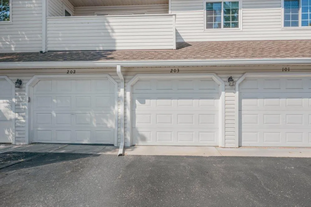 4040 Maureen Drive NE #203 Columbia Heights, MN 55421