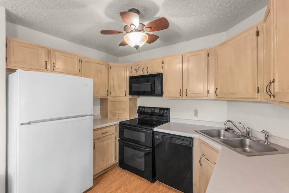 4040 Maureen Drive NE #203 Columbia Heights, MN 55421