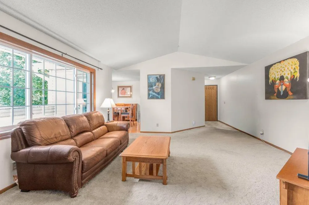 4040 Maureen Drive NE #203 Columbia Heights, MN 55421