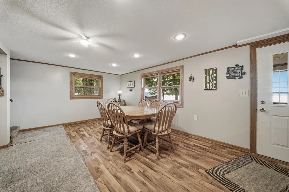812 Magnor Lake Lane Clayton, WI 54004