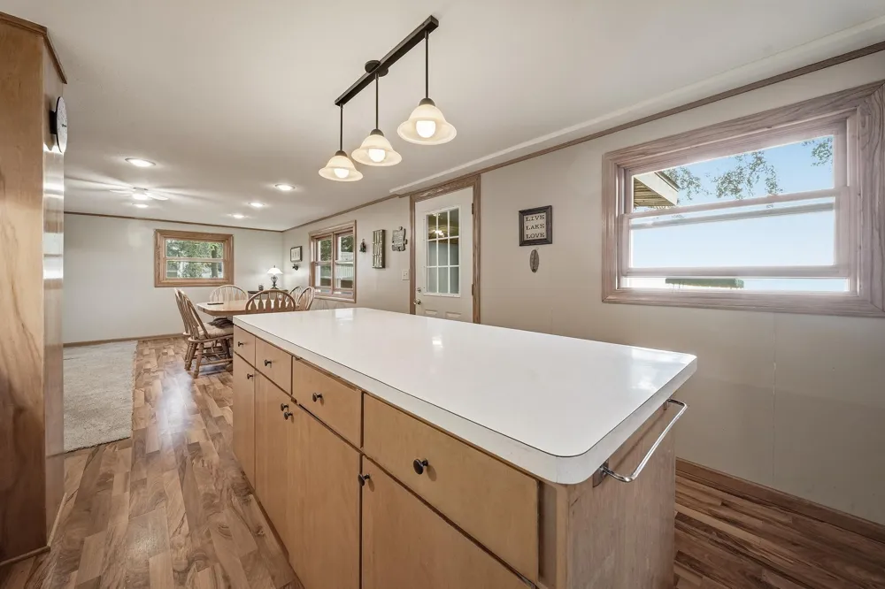 812 Magnor Lake Lane Clayton, WI 54004