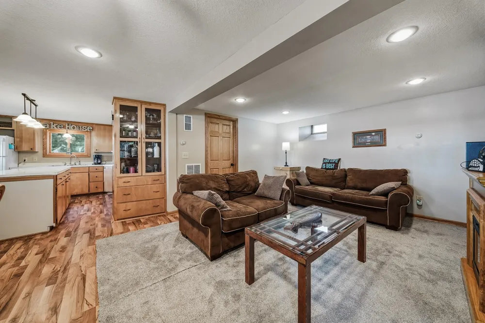 812 Magnor Lake Lane Clayton, WI 54004
