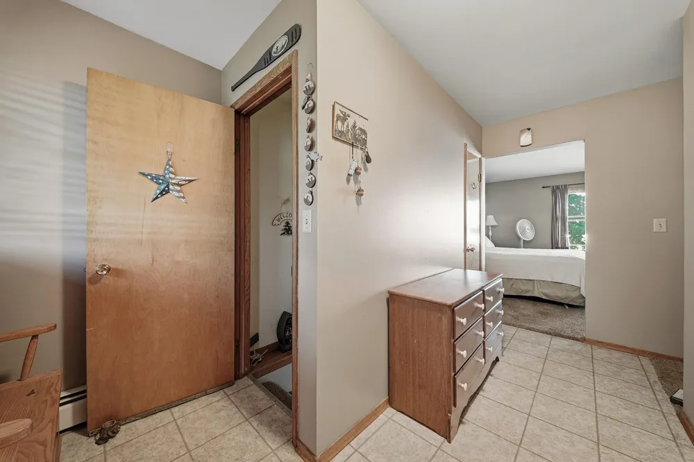 812 Magnor Lake Lane Clayton, WI 54004