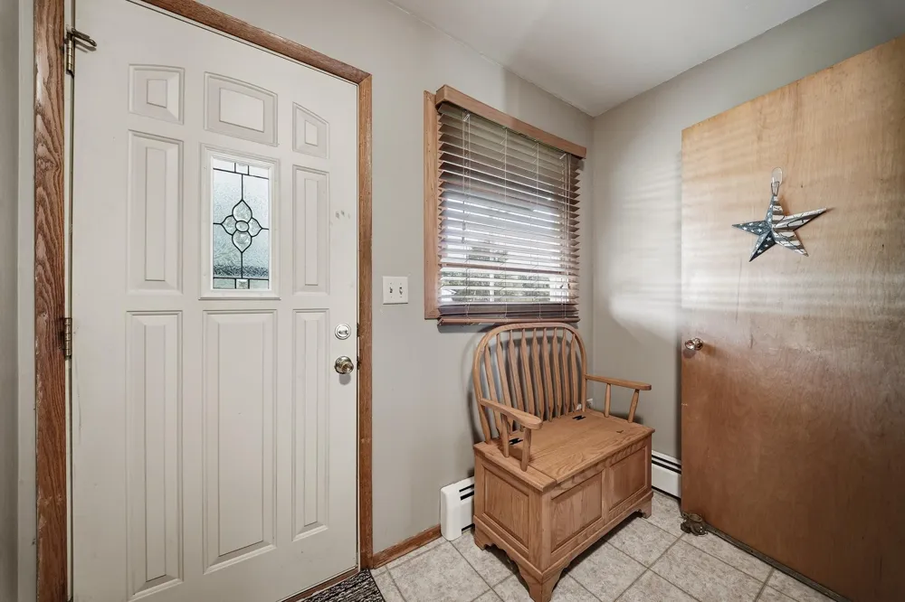 812 Magnor Lake Lane Clayton, WI 54004