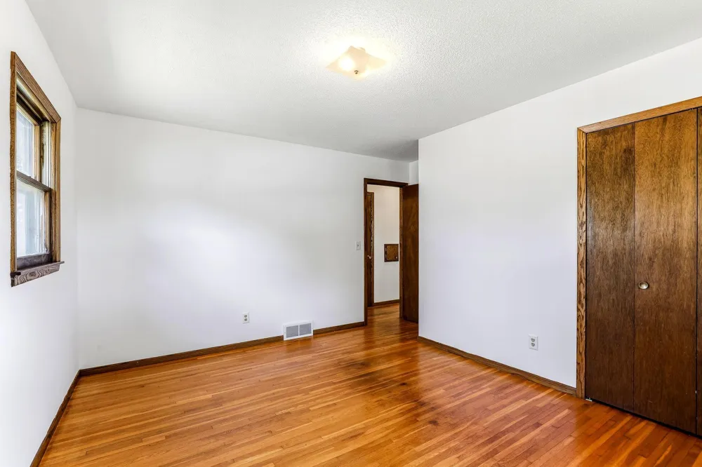 1334 21st Street W Hastings, MN 55033