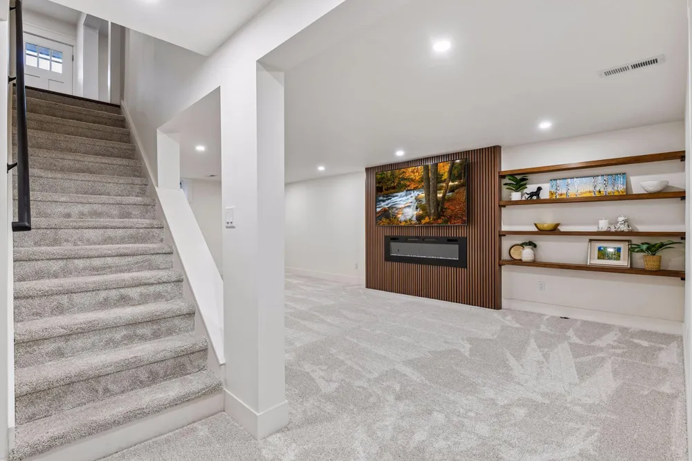 4625 Valley View Road Edina, MN 55424