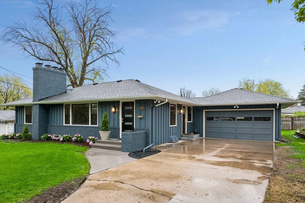 4625 Valley View Road Edina, MN 55424