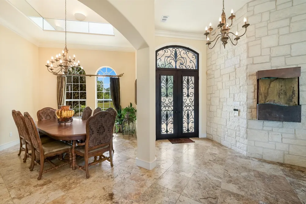 1001 Wesley Ridge Drive Spicewood, TX 78669