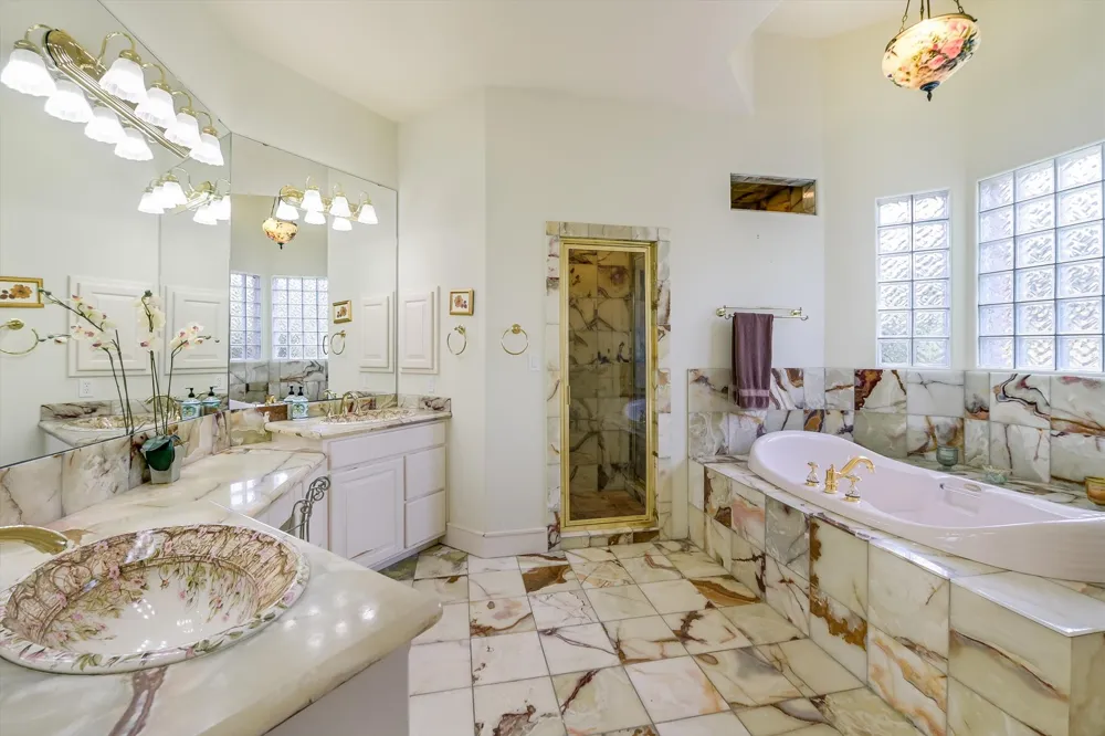 1001 Wesley Ridge Drive Spicewood, TX 78669
