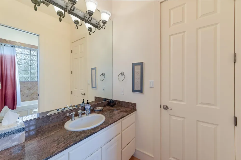 1001 Wesley Ridge Drive Spicewood, TX 78669