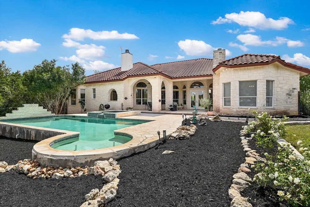 1001 Wesley Ridge Drive Spicewood, TX 78669