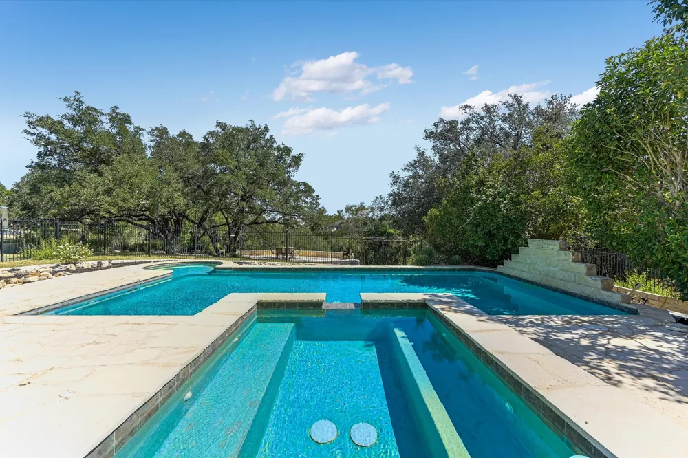 1001 Wesley Ridge Drive Spicewood, TX 78669
