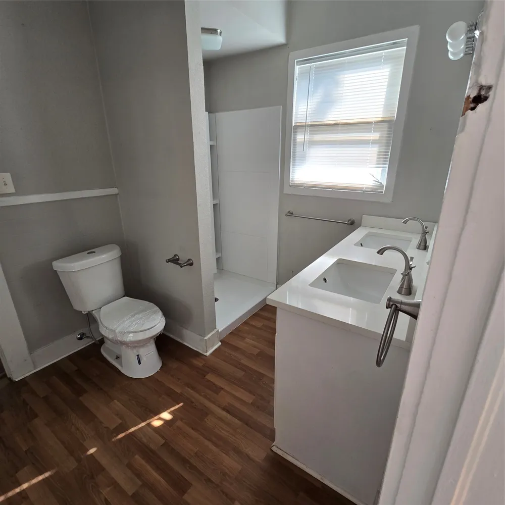 1031 W Morgan Street Denison, TX 75020