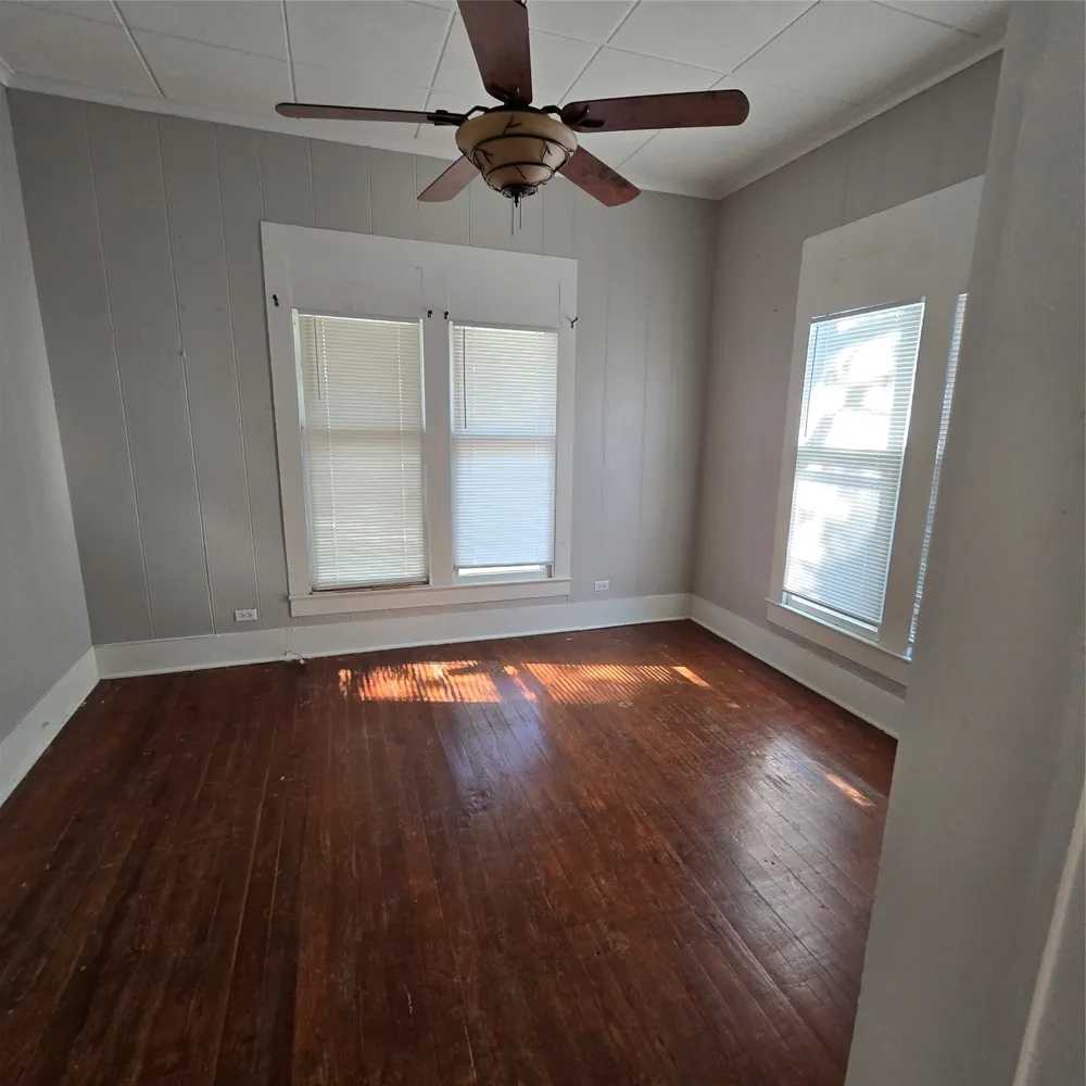 1031 W Morgan Street Denison, TX 75020