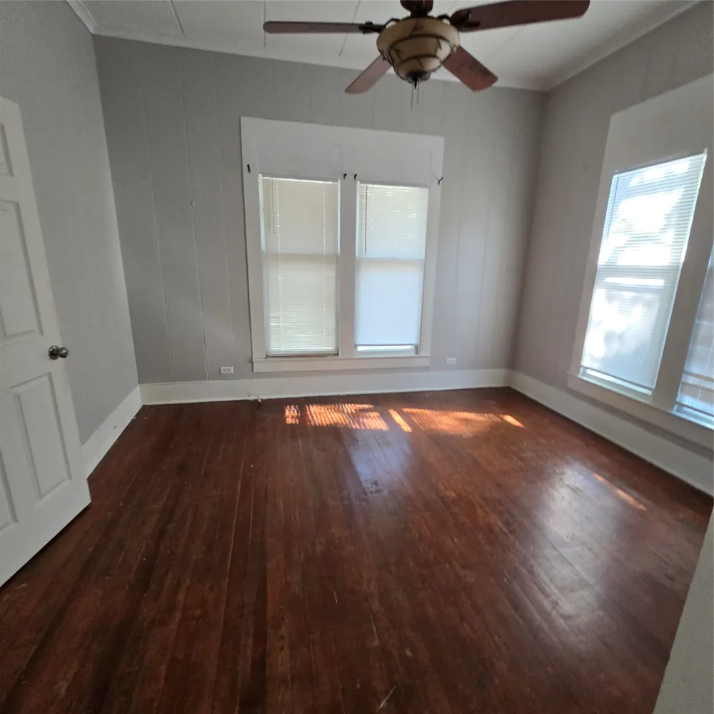 1031 W Morgan Street Denison, TX 75020