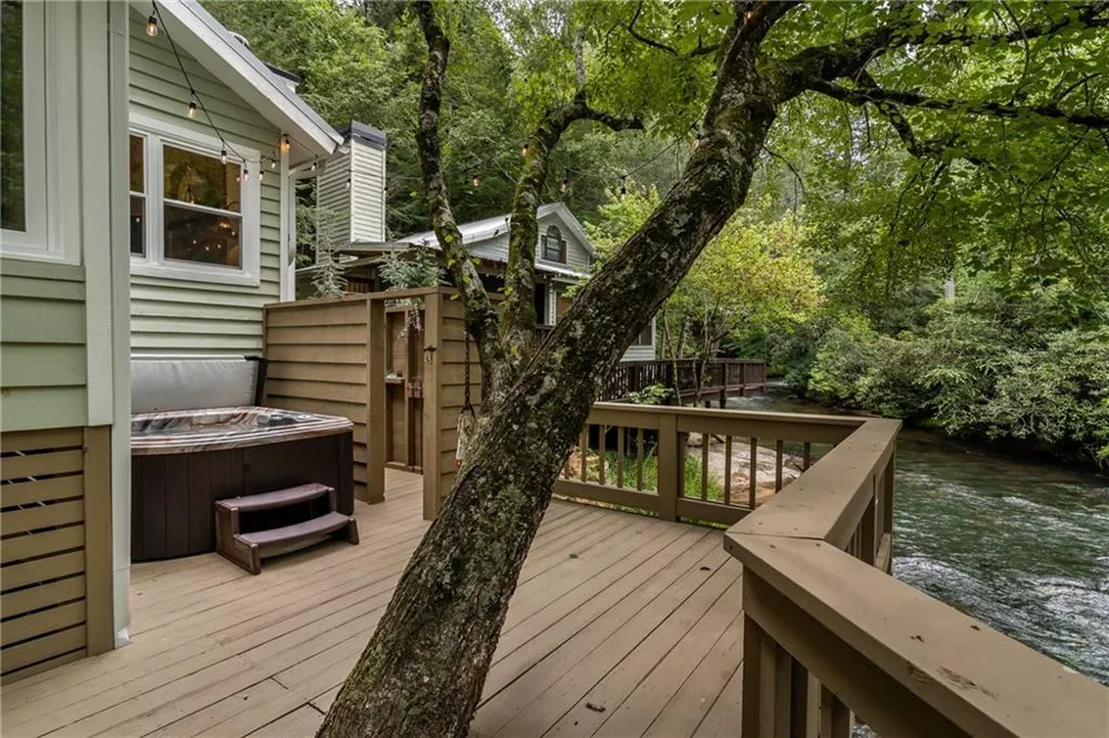 196 Whitewater Path East Ellijay, GA 30536