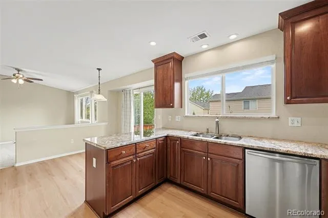 9771 Moss Rose Circle Highlands Ranch, CO 80129
